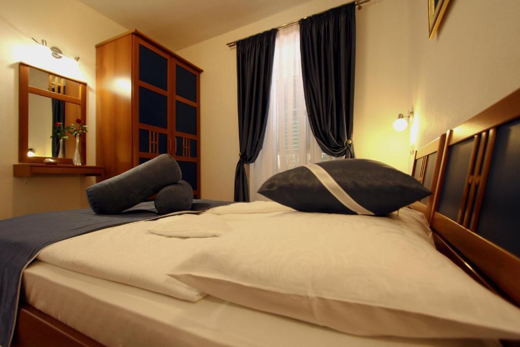 Apartments Amore Bol Szoba fotó