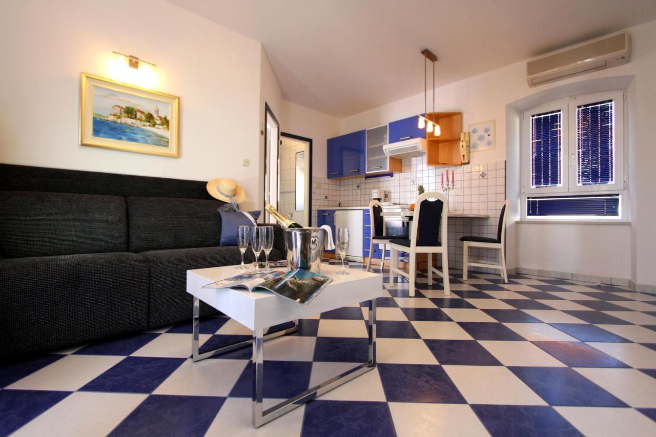 Apartments Amore Bol Szoba fotó