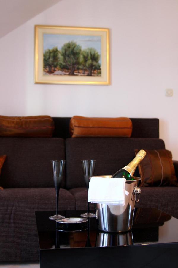 Apartments Amore Bol Kültér fotó
